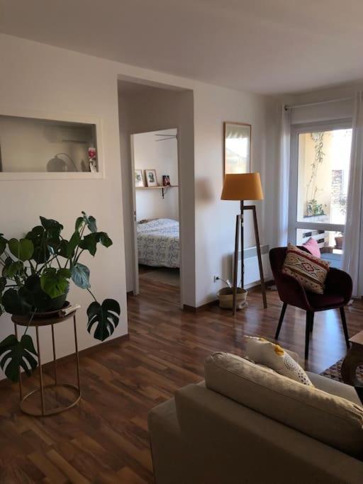נים Bel Appartement Nimois Au Calme Avec Balcon מראה חיצוני תמונה