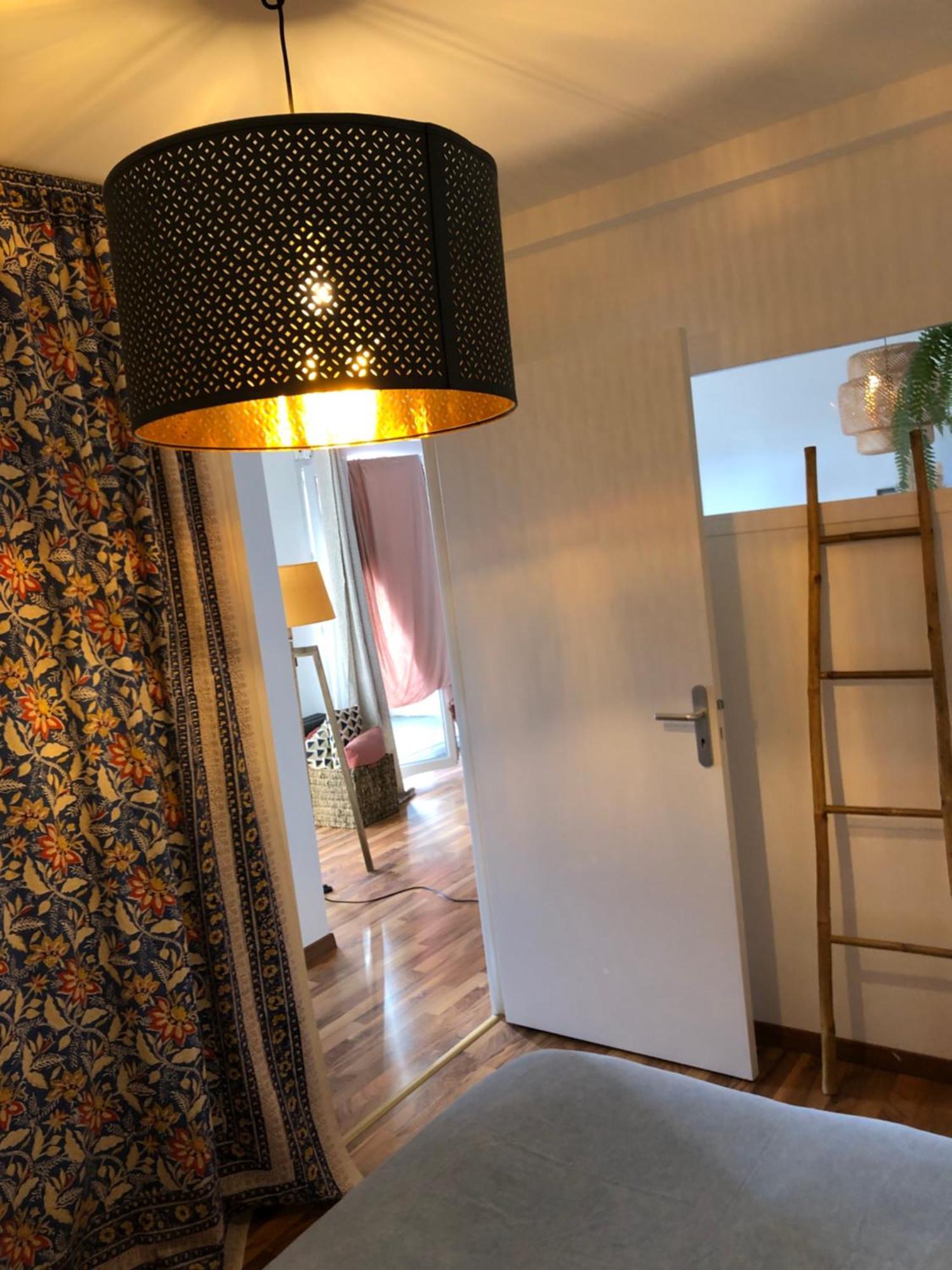 נים Bel Appartement Nimois Au Calme Avec Balcon מראה חיצוני תמונה