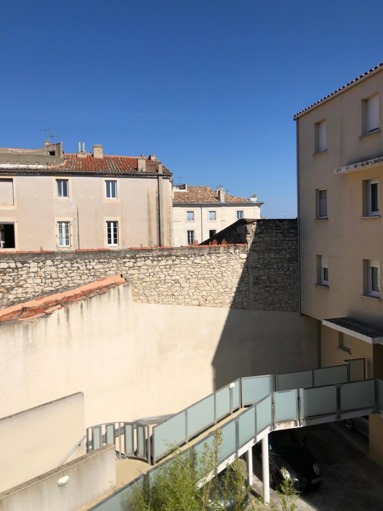 נים Bel Appartement Nimois Au Calme Avec Balcon מראה חיצוני תמונה