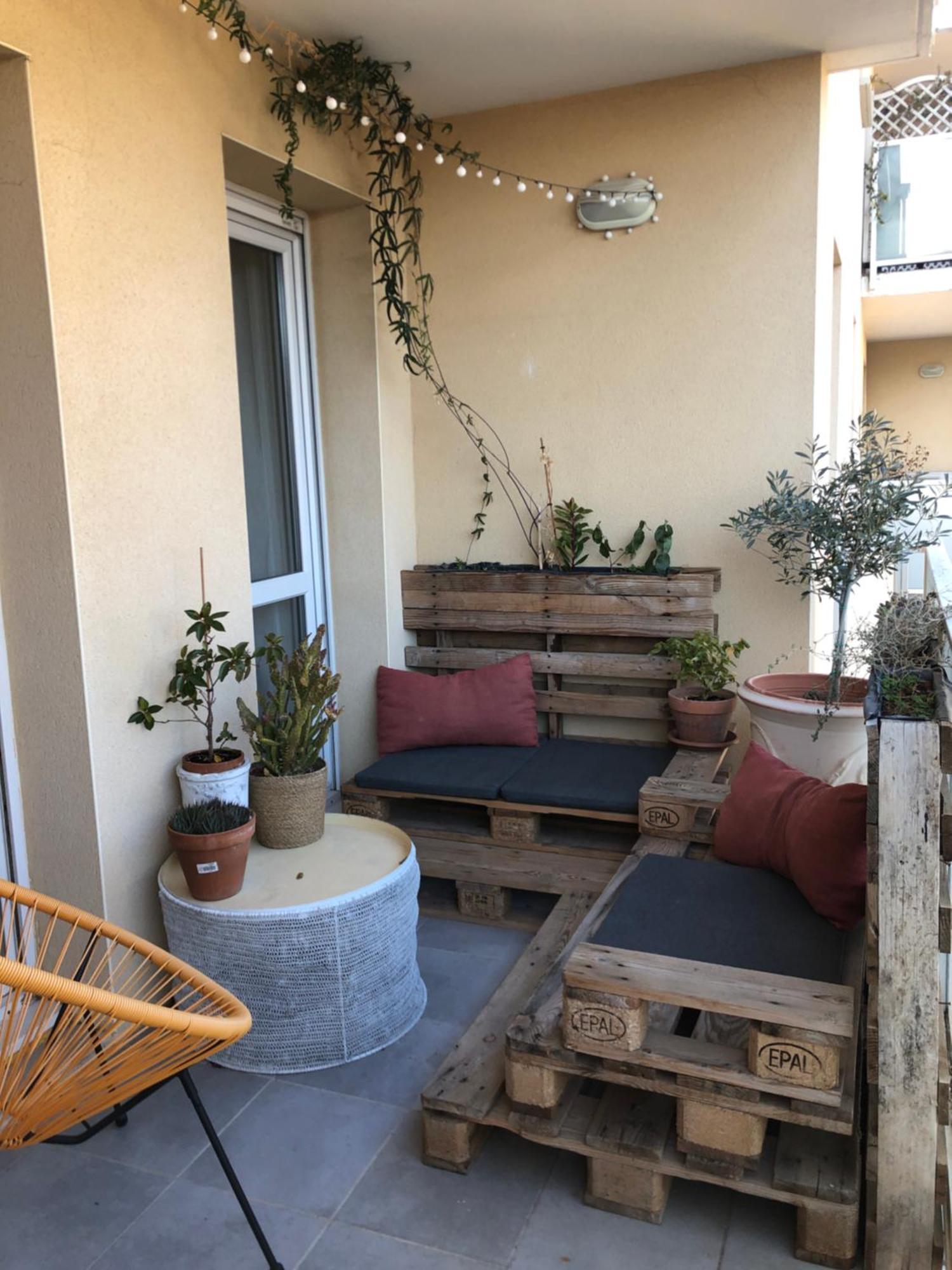 נים Bel Appartement Nimois Au Calme Avec Balcon מראה חיצוני תמונה